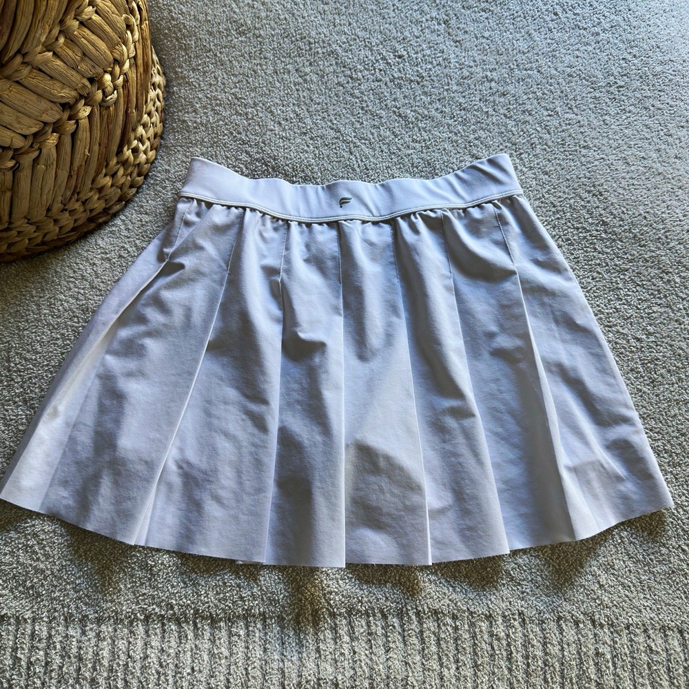 Fabletics Women's L White Pleated Tennis Skort Built-In Shorts Golf Pickleball